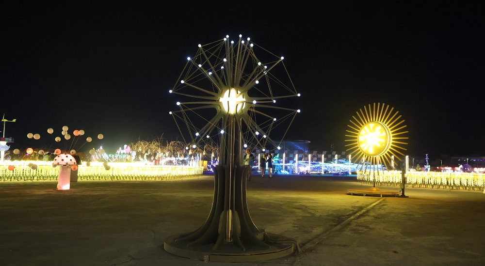 The Core of Fertile Soil-Light in Growth