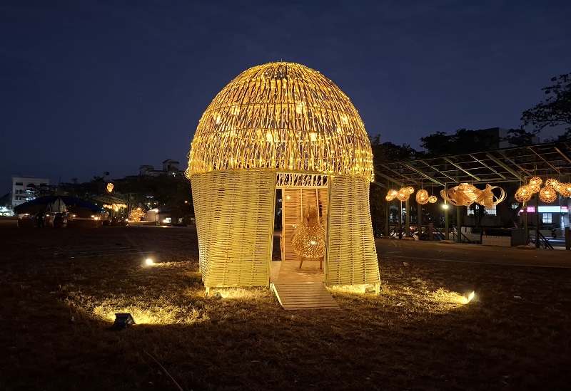 The Guiding Pair: Where a Happy Family Begins